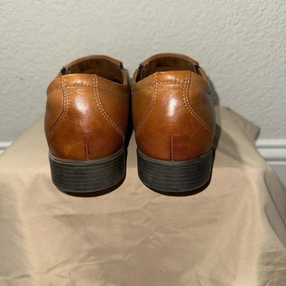 CLARKS Men’s Whiddon Step Dark Tan
Leather Slip-on Loafer 9.5M - Picture 4 of 13